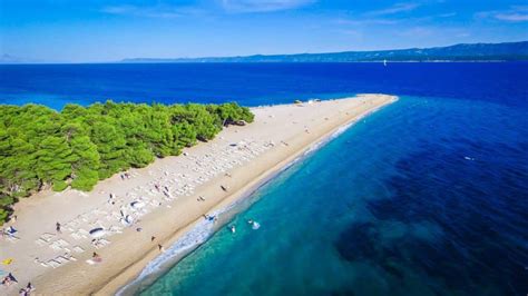 BRAC ISLAND - BEAUTIFUL CROATIA BEACHES WITH SPACE FOR YOUR BEACH TOWEL ...