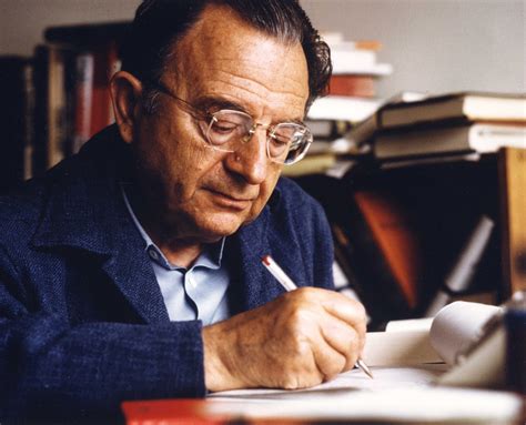 Brief biography, Erich FrommPsychology.