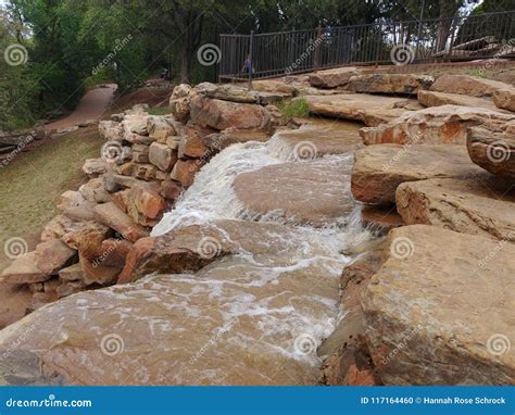 The Falls editorial image. Image of water, falls, nature - 117164460