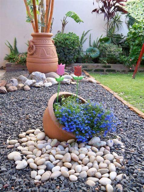 easy landscaping ideas #gardenlandscaping | Front yard garden design, Rock garden design, Rock ...