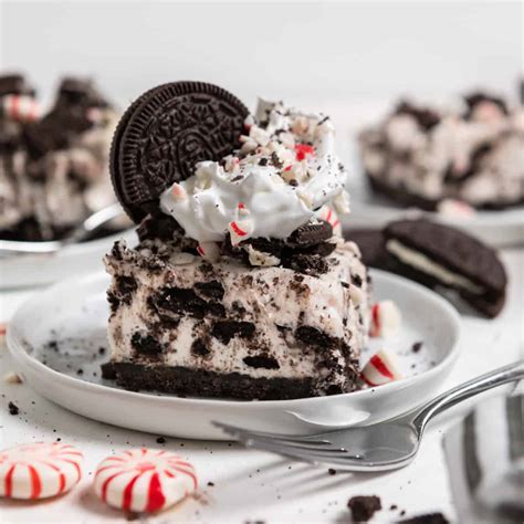 36 Easy Oreo Christmas Recipes to Make This Holiday | Lemons + Zest