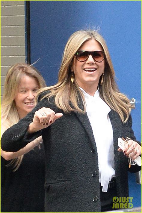 Jennifer Aniston is Happy to Be Discussing 'Cake' & Not Her Personal Life: Photo 3284922 ...