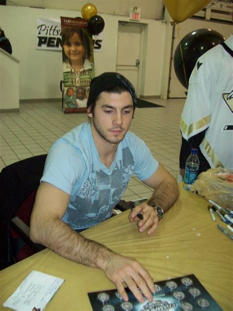 Kris Letang @ an Autograph Signing - Pittsburgh Penguins Photo (10475705) - Fanpop