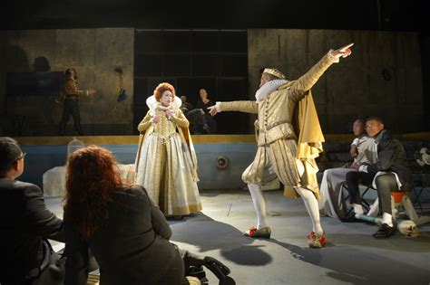 Bay Area Theater Review: HAMLET (California Shakespeare) - Stage and Cinema