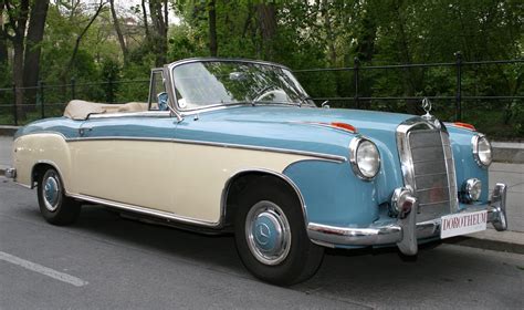 1960 Mercedes-Benz 220 SEb - Information and photos - MOMENTcar