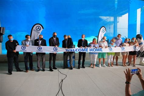 Clearwater Marine Aquarium Unveils Winter the Dolphin’s New Home ...