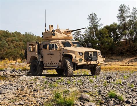 JLTV with 25 milimeter caliber autocannon – MILMAG