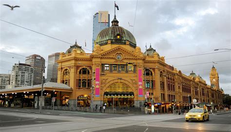 Melbourne Central Station placed on lockdown after man stabbed