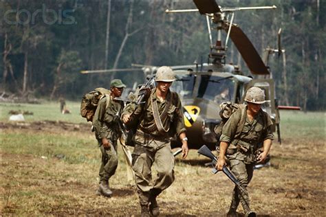 U1620177-20 | 28 Jun 1970 --- Troopers at fire base Gonder b… | Flickr