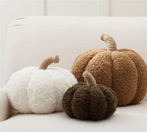 Rustic Pumpkin Pillows w/ Teddy Bear Fur Fabric | The Green Head