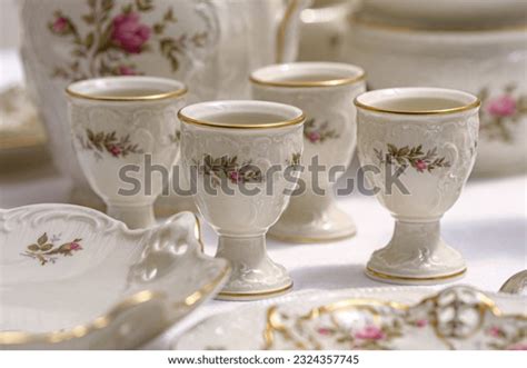 104 Porcelain Rosenthal Images, Stock Photos, 3D objects, & Vectors ...