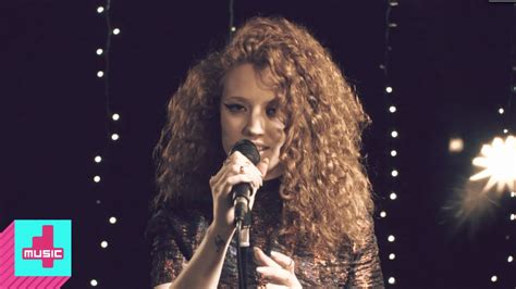 Jess Glynne - Hold My Hand (Live) - YouTube