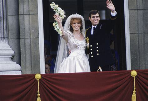 Everyone Missed Sarah Ferguson Winking at Her Wedding to Prince Andrew ...