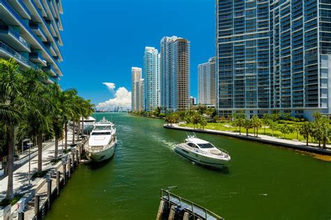 15 Best Things To Do In Downtown Miami - The Crazy Tourist