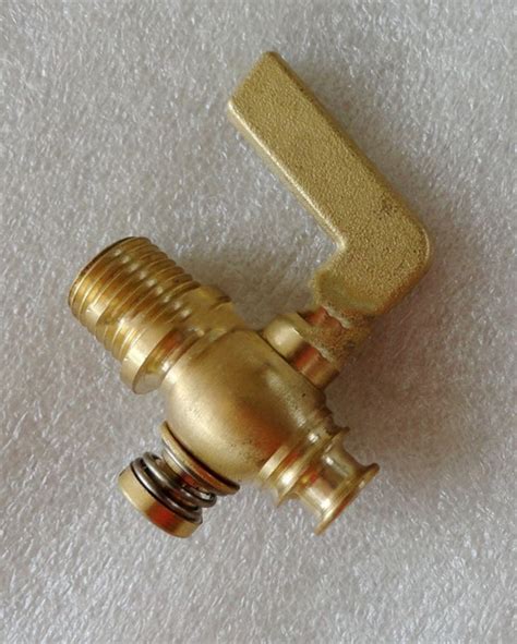 Brass 200psig petcock valve - Coowor.com