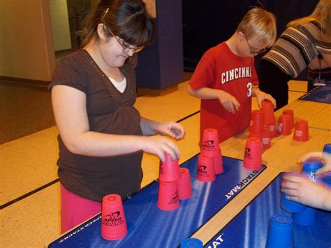 Ms. Davis' Fourth Grade: CUP STACKING 101