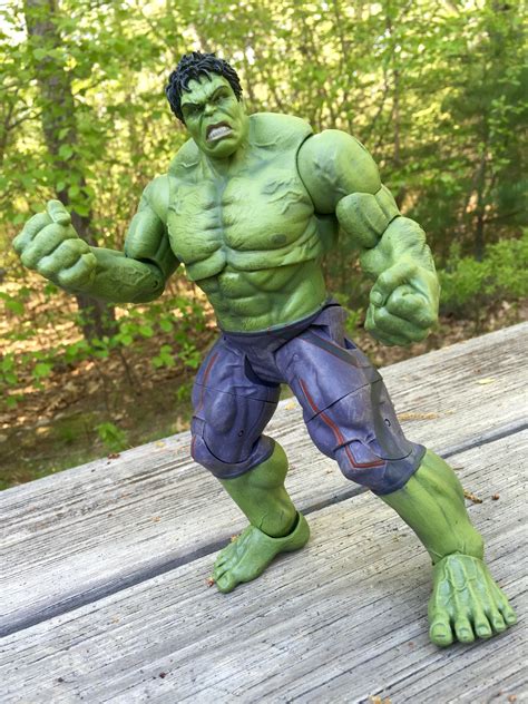 Marvel Select Avengers Age of Ultron Hulk Figure Review - Marvel Toy News