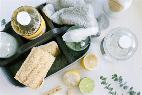 How to Make The Best Non-Toxic Natural Bathroom Cleaners - Live Simply