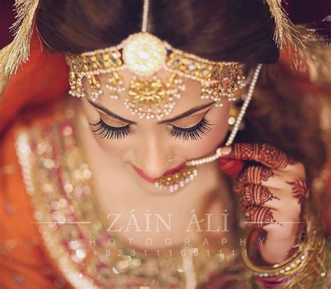 Pin on Mehndi brides makeup hair