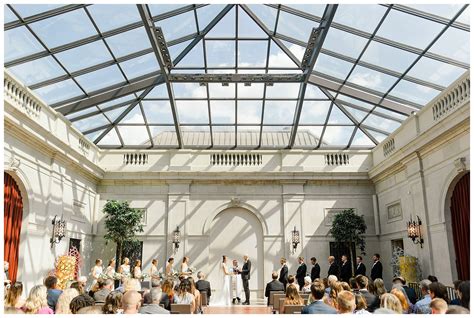 Joyful Columbus Museum of Art Wedding - Starling Studio