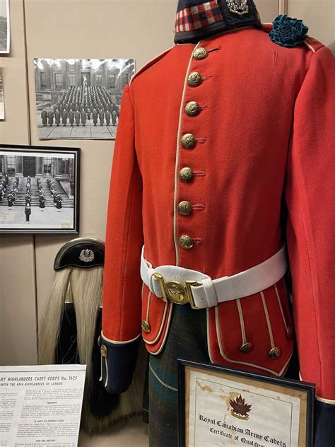 St. Andrew’s College Cadet Uniform – 48th Highlanders Museum Online