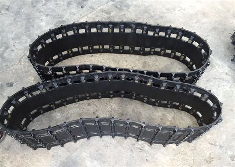 64mm Pitch Snowmobile Rubber Track With Adjustable Links