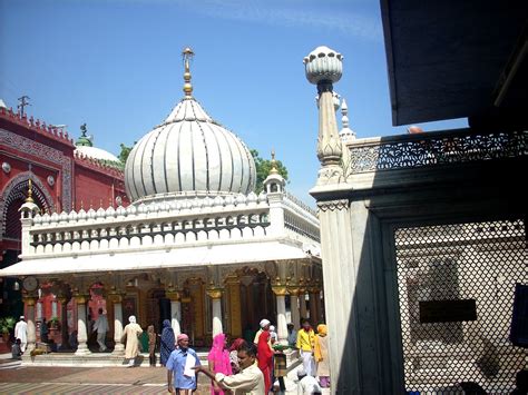 India Aulias: Hazrat Nizamuddin Auliya (Rahmatullah Alaih)