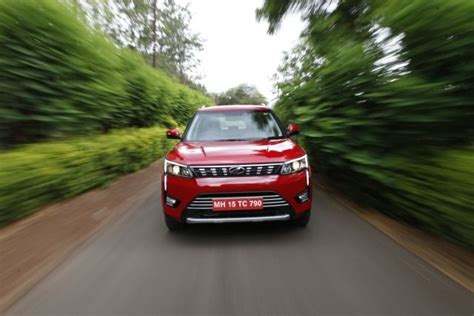 New Mahindra XUV300 AMT Launched - Car India