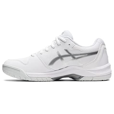 8 Best Tennis Shoes For Clay Court 2024 [Buyers Guide]