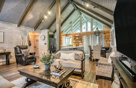 9 Best Luxury & Mountain Cabin Rentals in Nashville (TN)