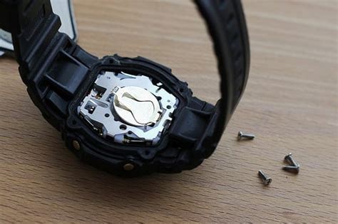 How Much Does a Watch Battery Replacement Cost? | HowMuchIsIt.org