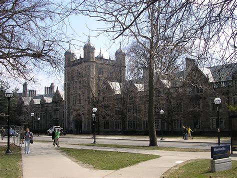 File:A picture of the University of Michigan campus in Ann Arbor ...