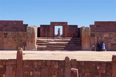 Tiwanaku, Bolivia - GET LOST & BE FOUND