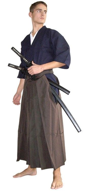 hakama065.jpg (343×751) | Samurai clothing, Japanese outfits, Japanese costume