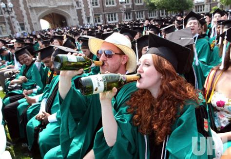 Photo: Graduation ceremonies at Washington University in St. Louis ...