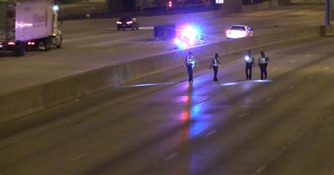 Vehicle Struck By Bullet On Dan Ryan Expressway - CBS Chicago