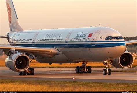 B-5948 - Air China Airbus A330-300 at Frankfurt | Photo ID 1321599 | Airplane-Pictures.net