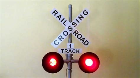 Railroad Crossing Signal in Operation - YouTube