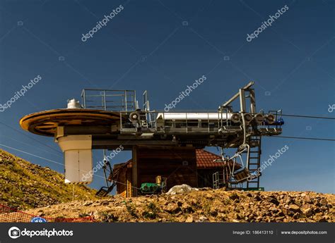 Cable Car sheave. Near Shymbulak Ski Resort Hotel in Almaty, Kaz — Stock Photo © fatmanphoto ...