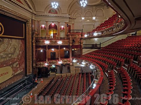 Victoria Palace 3650 | Victoria Palace Theatre, London. A si… | Flickr