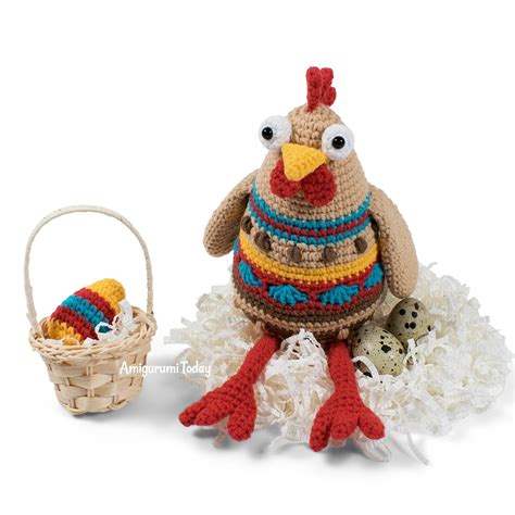 Free Easter chicken crochet pattern - Amigurumi Today