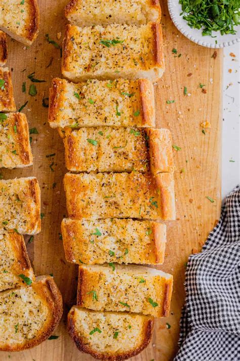 Homemade Garlic Bread (Using frozen bread dough!) - Midwest Nice