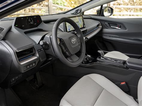 Toyota Prius Interior | Cabinets Matttroy