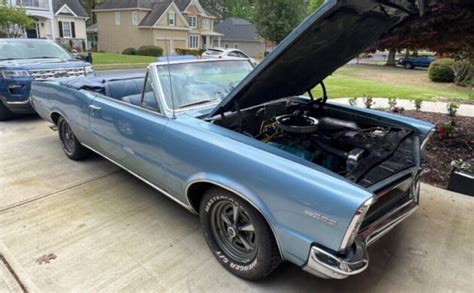 Not Quite A GTO: 1965 Pontiac LeMans | Barn Finds