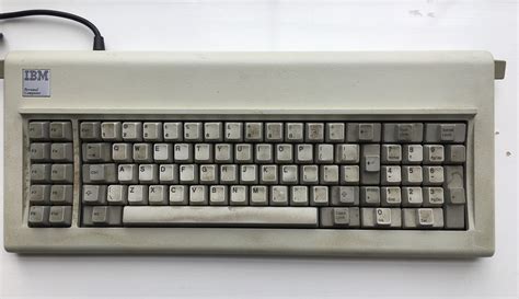 Restoring a 37 Year-Old IBM F Mechanical Keyboard