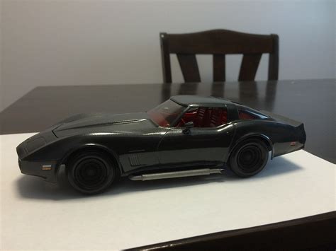 1982 Corvette -- Plastic Model Car Kit -- 1/24 Scale -- #850885 pictures by Chuck