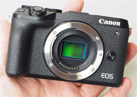 Flipboard: Canon EOS M6 Mark II Review