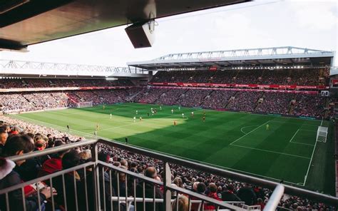 Top 5 biggest football stadiums in England