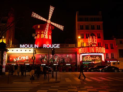 Real Moulin Rouge Inside