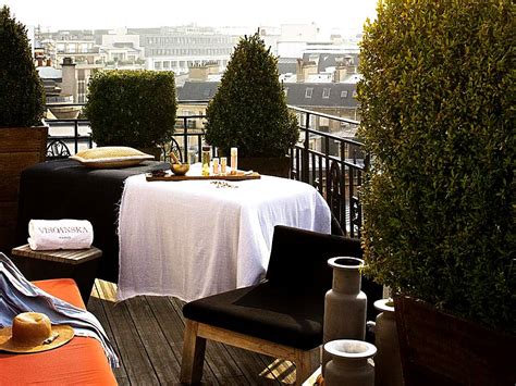 Top 20 Hotel Rooms with Balcony or Private Terrace in Paris